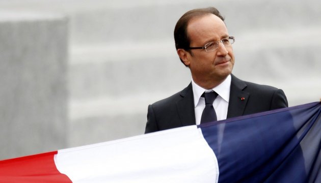 Президент Франції відвідає військових в Іраку
