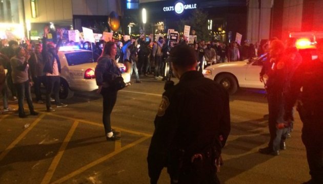 У штаті Індіана під час протестів проти Трампа поранені двоє поліцейських