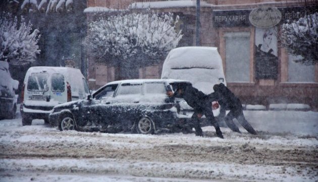 Перший же снігопад принесе на Миколаївщину дорожній колапс – голова ОДА