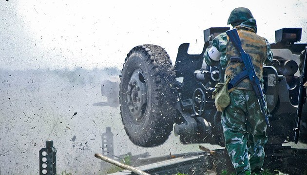 Militants launched 15 attacks on Ukrainian troops in Donbas in last day