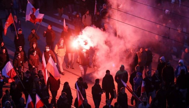 У Польщі відкрили провадження за фактом спалення прапора України