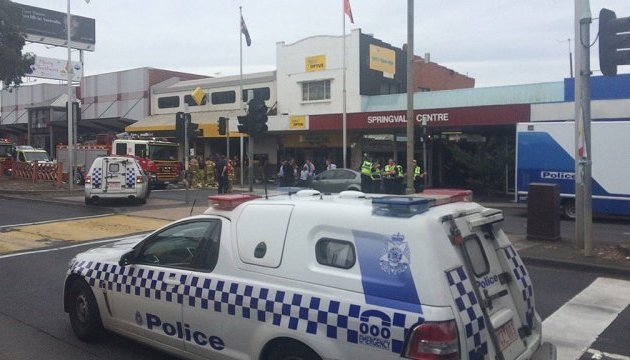В Мельбурні чоловік підпалив банк, 30 постраждалих 