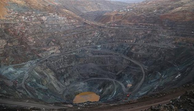 Обвал шахти у Туреччині: загинули четверо гірників, ще 12 зникли безвісти
