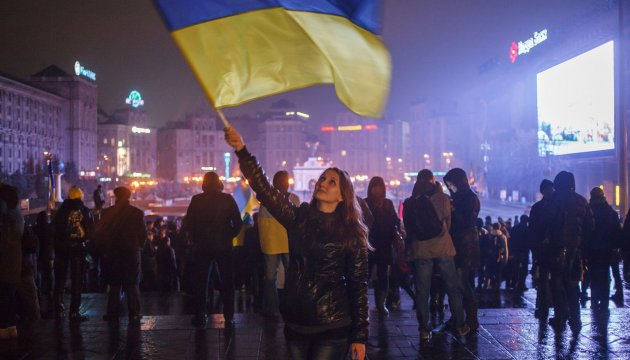 President Poroshenko congratulates Ukrainians on the Day of Dignity and Freedom