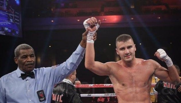 President congratulates boxer Gvozdyk on victory