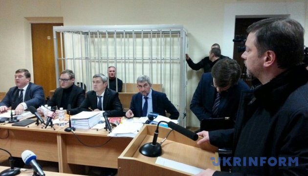 Єфремов відмовився від адвокатів. Суддя пішов в нарадчу кімнату