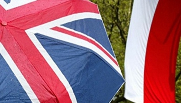 Польща і Британія виступають за “відкриті двері” до НАТО для східних сусідів