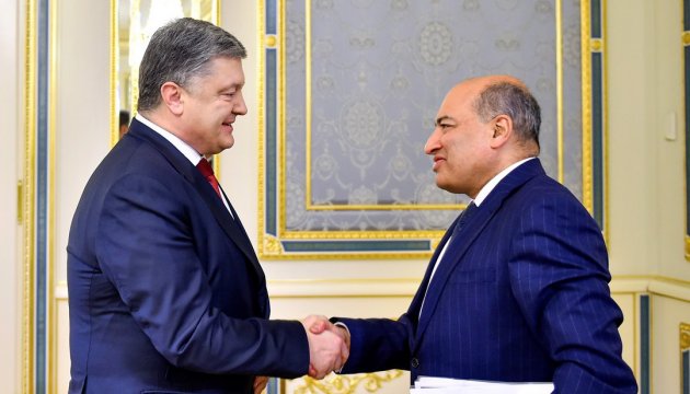 Porochenko et le président de la BERD ont discuté du financement des projets en Ukraine