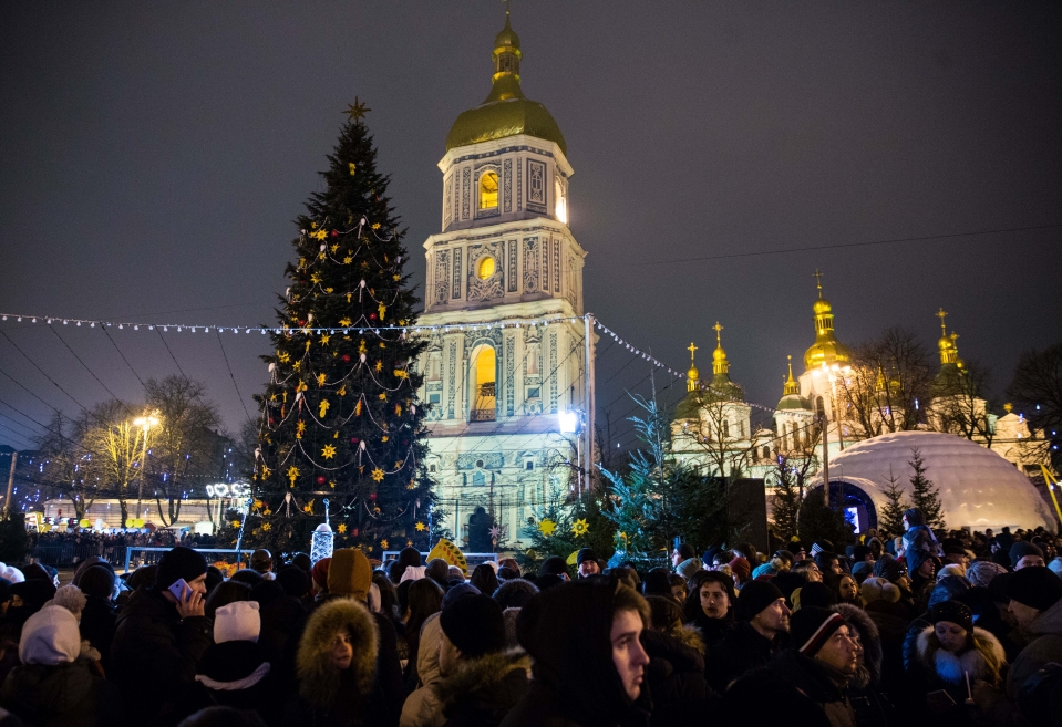 Le sapin principal de l'Ukraine s’est allumé à Kiev