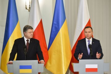Порошенко та Дуда домовилися разом відновлювати історичну правду