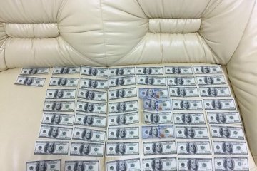 Учасника конкурсу до Верховного суду взяли з хабарем у $5000
