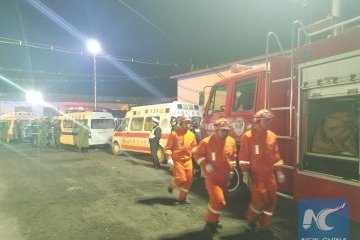 У Китаї після вибуху на шахті 11 гірників опинилися у пастці