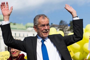 Європейці не повинні танцювати під дудку Трампа - президент Австрії