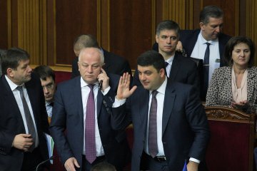 Гройсман: Вартість ліків для хронічних хворих повністю компенсуватимуть з квітня