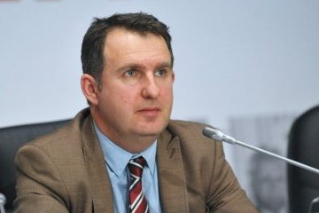 Нардепів хочуть зобов'язати перевіряти законопроекти на