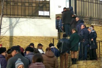 Вибори в Румунії: на дільницях у Кишиневі утворилися черги