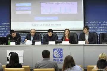 Держфінансування партій зменшує вплив олігархів на них - експерт