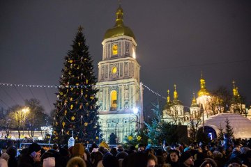 Горки, Pianoboy и рождественский экспресс: на Николая откроют праздничное городок в Киеве