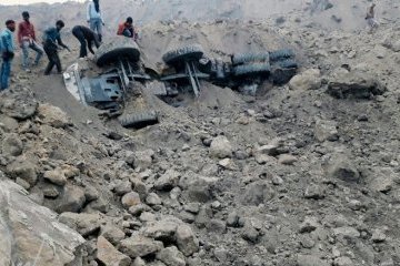 Обвал на шахті в Індії: зросла кількість жертв