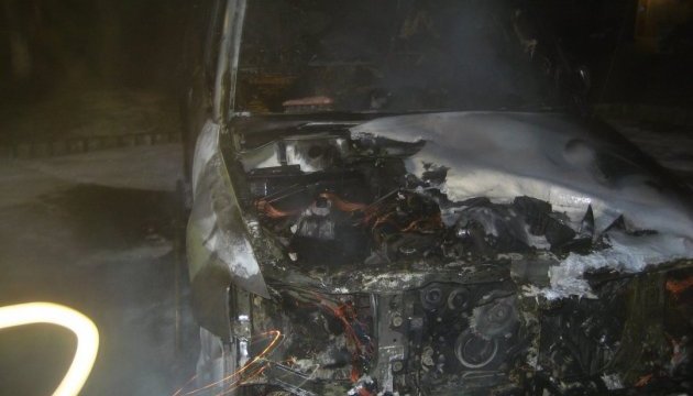 Екс-депутату Чорноморська спалили автомобіль