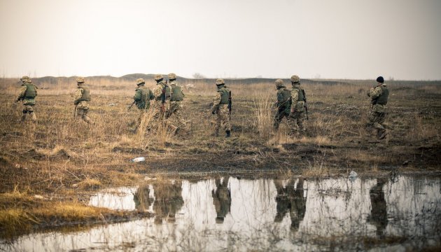 Six Ukrainian soldiers wounded in ATO zone in past day