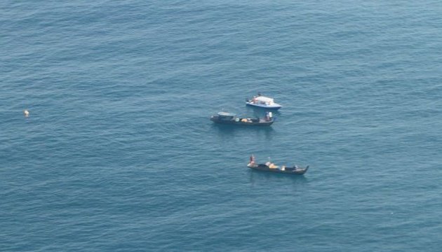 Індонезійські рятувальники знайшли в морі тіла жертв із зниклого літака