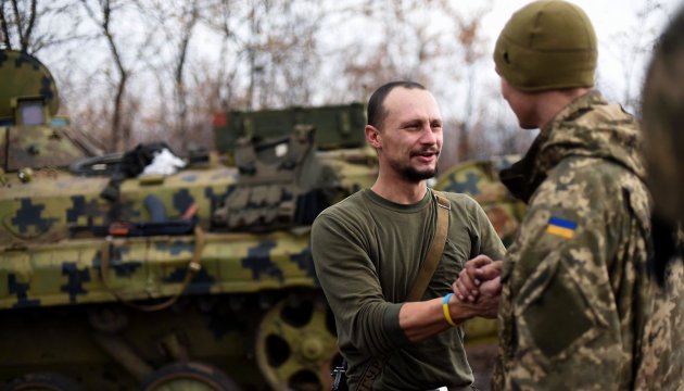 Ucrania celebra el Día de las Fuerzas Armadas