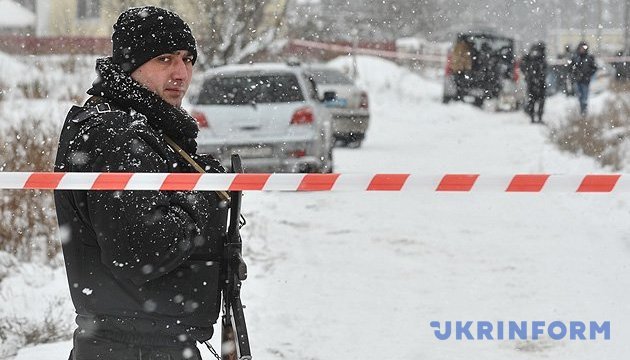 Луценко: Експертиза у справі про стрілянину у Княжичах буде за 2 місяці