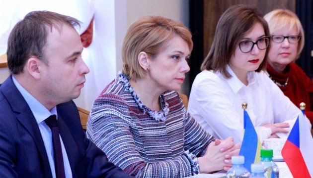 Чехія допоможе Україні модернізувати мережу Держінспекції навчальних закладів