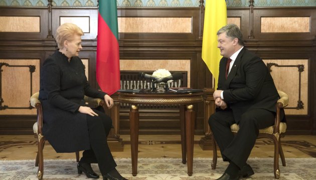 Poroshenko: Ucrania y Lituania acuerdan coordinar acciones de seguridad energética
