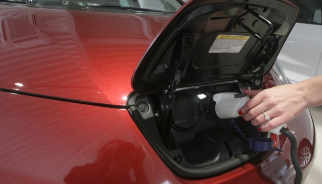 Покупцям електромобілів у Франції надаватимуть екологічні субсидії