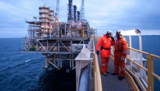 В Азербайджані обвалилася нафтова естакада: зникли 10 людей В Азербайджані обвалилася нафтова естакада: зникли 10 людей