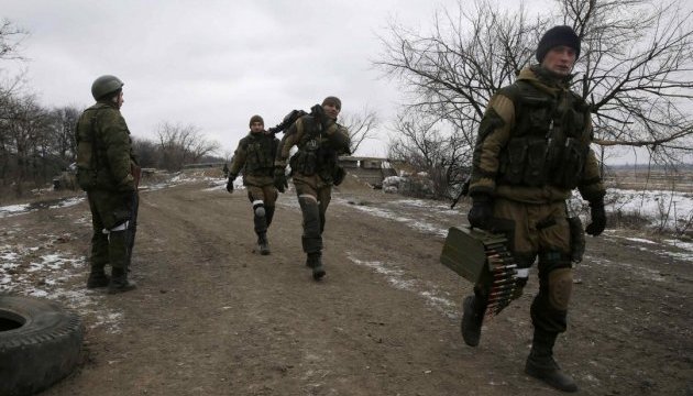 Ein Toter nach Schießerei unter Terroristen im Donbass