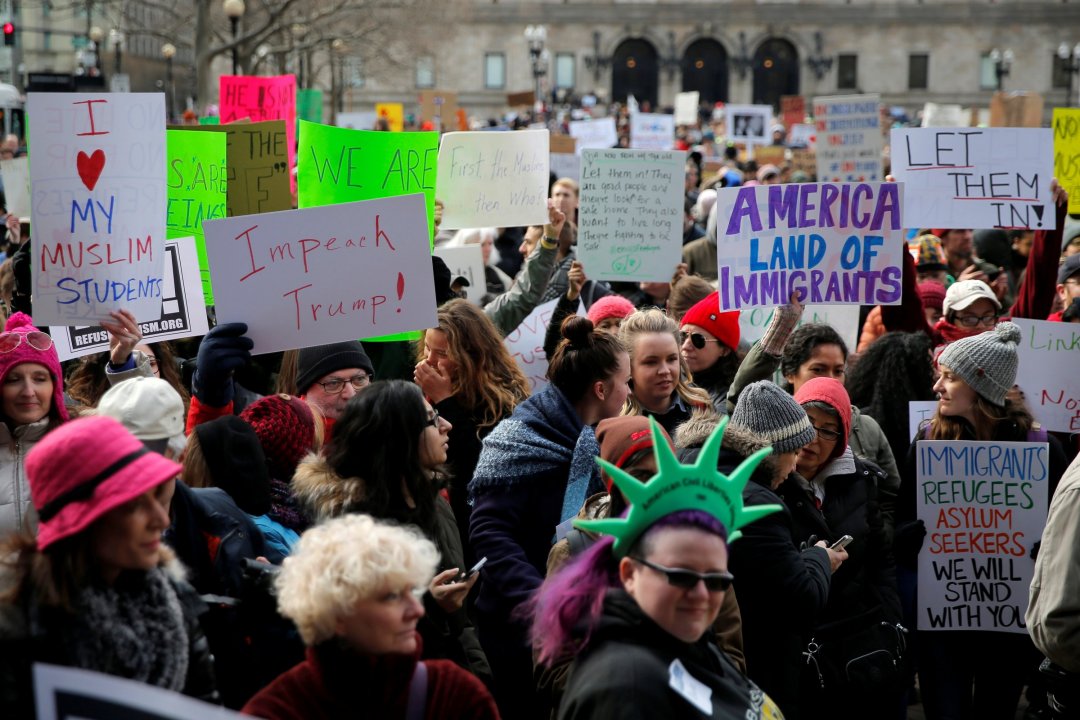 Протести в Бостоні через антимігрантський указ Трампа // Фото: Business Insider