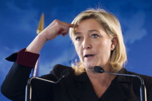 Ле Пен не планує входити в уряд Франції