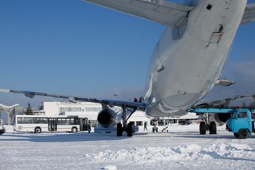 Аеропорт Одеси скасовує рейси через сніг