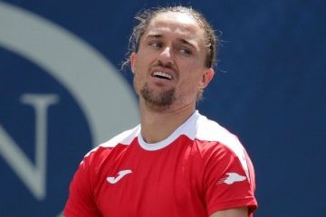 Australian Open: Долгополов достроково залишає Мельбурн