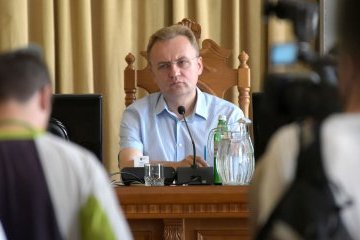 Садовий назвав бандитами активістів