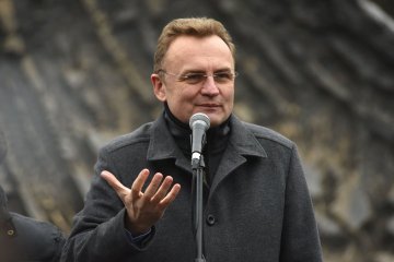 Зі Львова не вивезли понад тисячу тонн сміття - Садовий