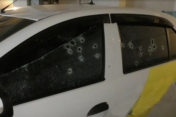 Авто охранников в Днипре обстреляли из автоматического оружия – полиция