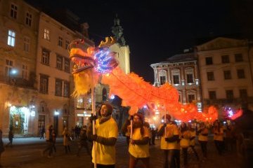 Китайський Новий рік у Львові: лазерне шоу і хода «вогняних драконів»