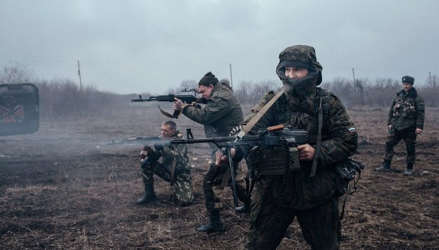 Штаб АТО:бойовики продовжують обстріли поблизу Станиці Луганської