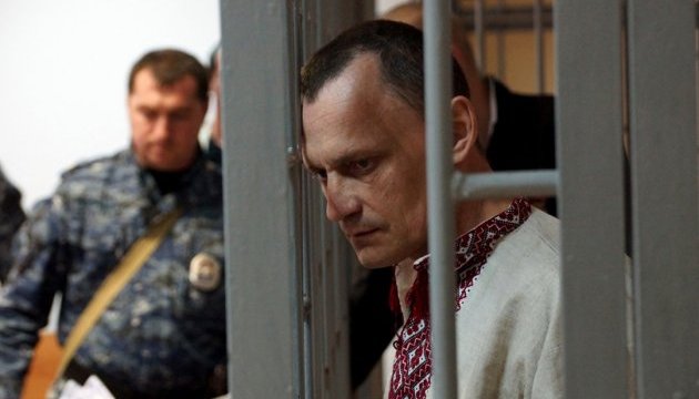 Mykola Karpiuk, un otage ukrainien du Kremlin, n’a pas vu son fils et son épouse depuis 5 ans
