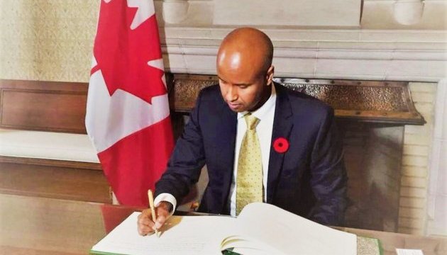 Канада надаватиме притулок особам, яких не пустять до США - міністр