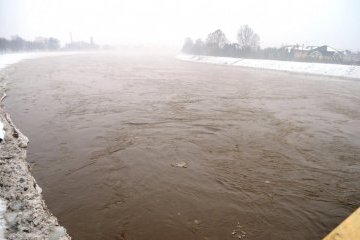 На Закарпатті вода в Тисі піднялася на шість метрів