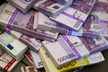 Ucrania recibe 500 millones de euros como primer tramo del Banco Europeo de Inversiones
