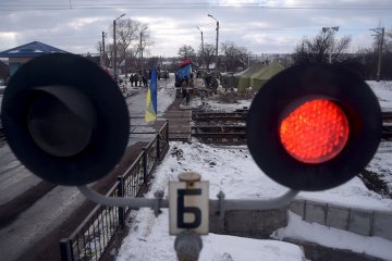 Провокация блокировщиков вынудила полицейских открыть огонь