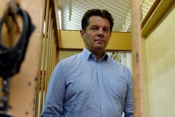 Moscow court leaves Ukrainian journalist Sushchenko behind the bars