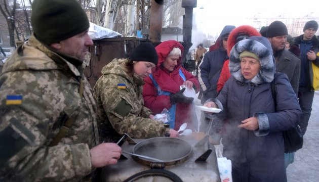 Військові кухарі нагодували понад 3,5 тисячі містян Авдіївки