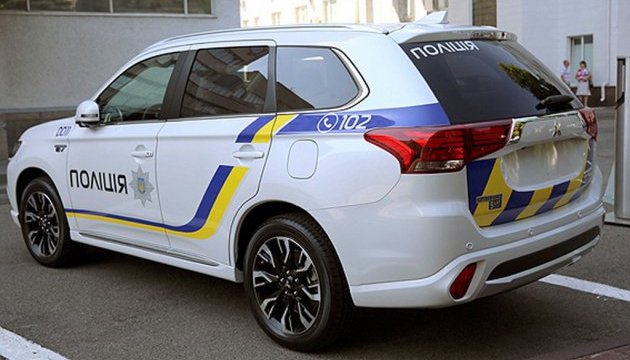 НАБУ перевіряє закупівлю гібридних Mitsubishi для поліції НАБУ перевіряє закупівлю гібридних Mitsubishi для поліції